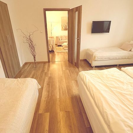Trio Apartments Ostrava Eksteriør bilde
