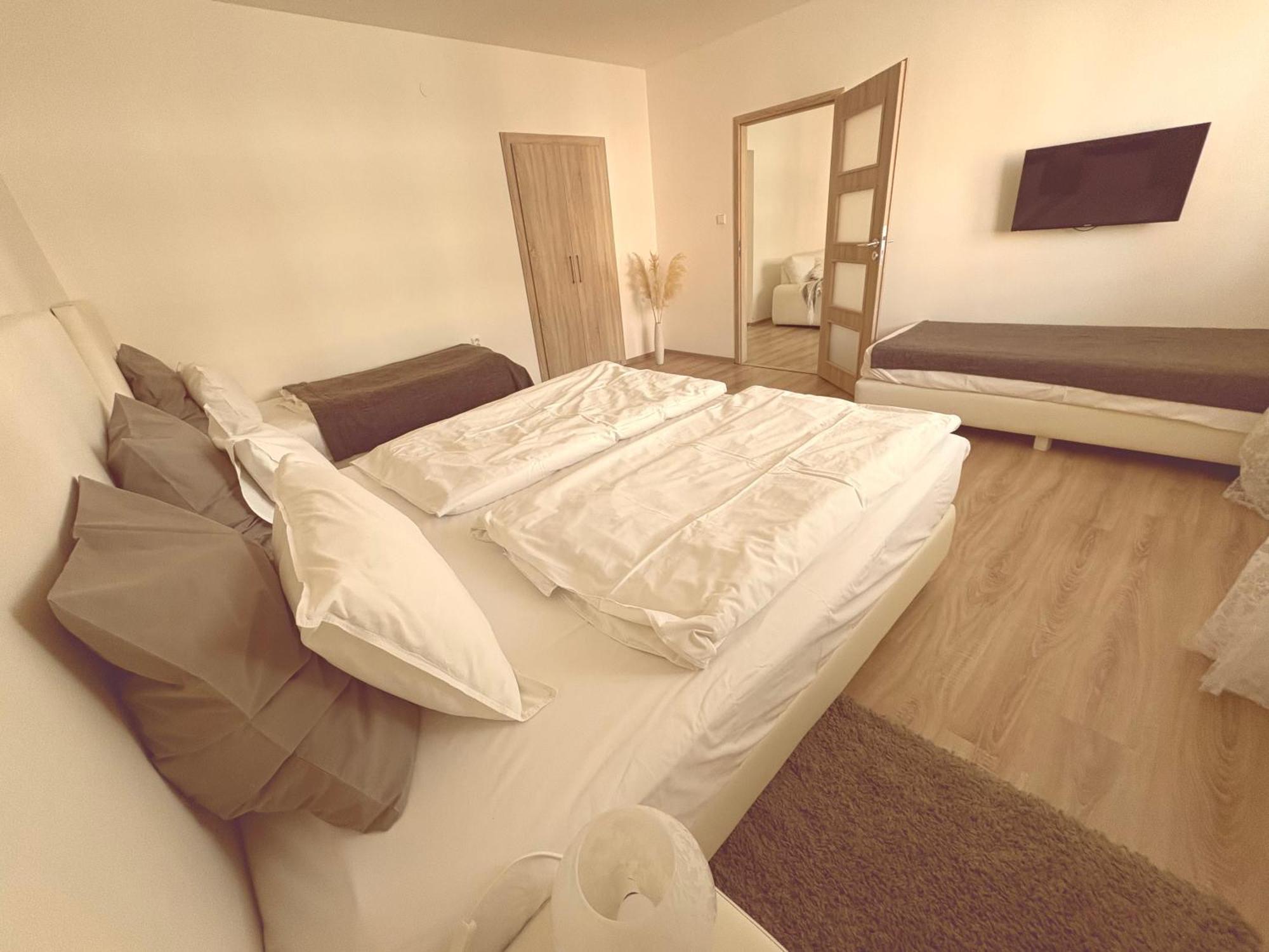 Trio Apartments Ostrava Eksteriør bilde